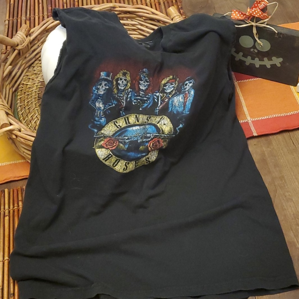 Guns and Roses Muscle Shirt